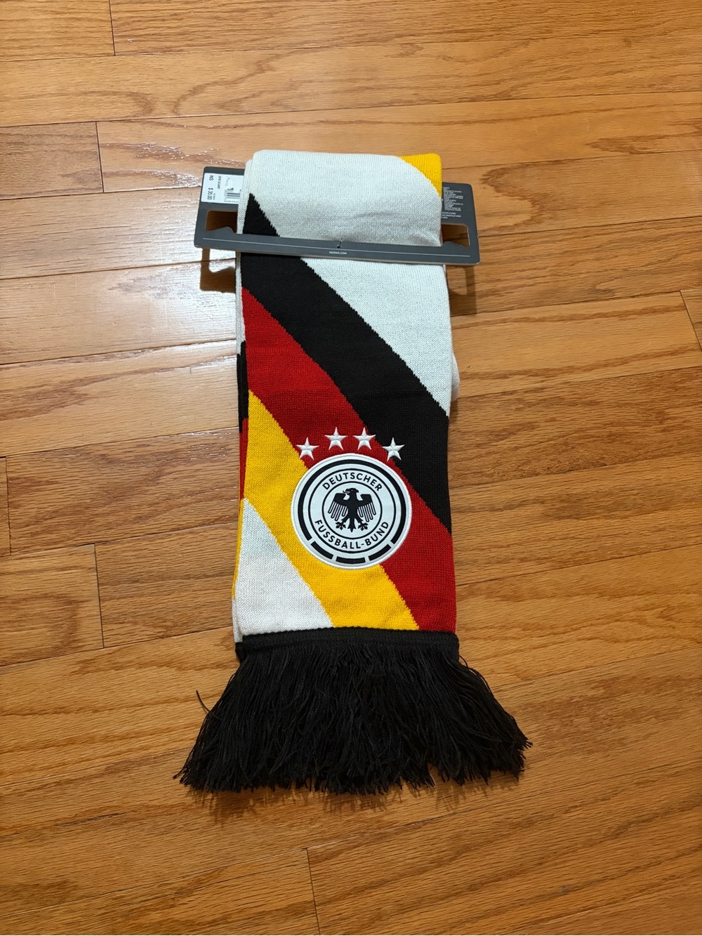 Germany Deutscher Fussball- Bund Scarf - Black Red Yellow Team Fan Scarf